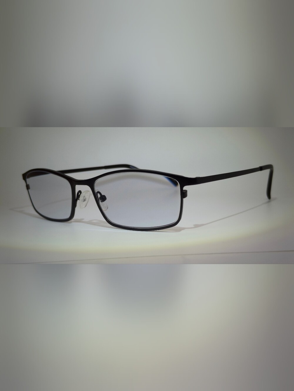 Present. Black Rectangular Metal Frame. - Picture 5 of 9